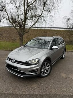 Golf Variant (Combi) Alltrack 2,0 TDI 135kW 4x4 Panoráma Top