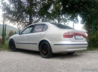 Seat Toledo 2.3 V5  LPG legalne