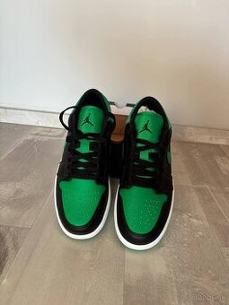 Jordan 1 Low Lucky Green