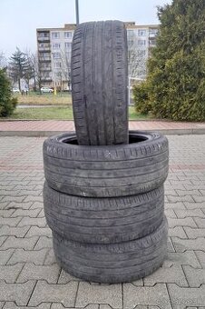 Pneu 225/45 R17 - 1