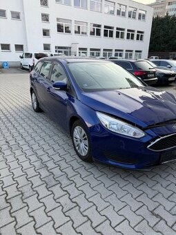 Predam Ford Focuc Combi 1.0 74kw benzin, 136000km, r.v.2018