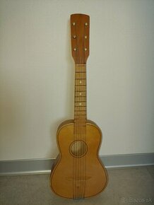 detská drevená gitara (hračkárska)