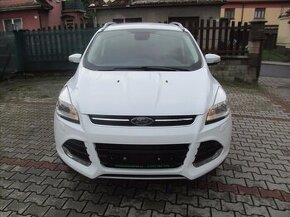 Ford Kuga 2.0TDCI 110kW 2016 134622km TOP STAV 4x4 TITANIUM