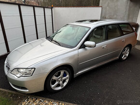 Subaru Legacy 3.0, H6