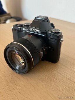 Olympus OM-D E-M5