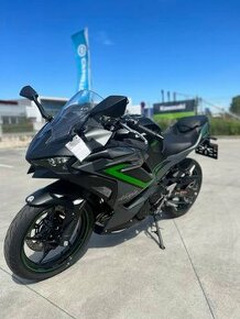 KAWASAKI NINJA 500 SE