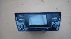 Fabia 3 autoradio swing 6V0 035 867 E - 1