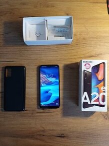 Samsung galaxy A20e - 1