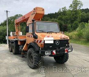 Mercedes UNIMOG 6X6 U2450 Výťah