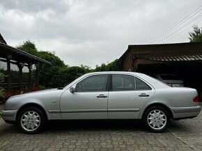 Mercedes E 280 4matic. W210