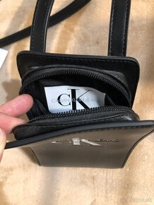 CALVIN KLEIN unisex crossbody taska UPLNE NOVA