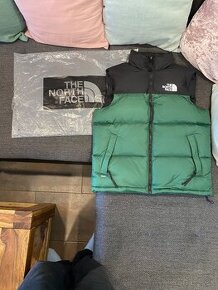 Vesta the north face 700