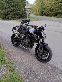 KTM duke 790