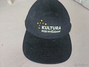 Predam čiapku "kultúra pod hvezdami "