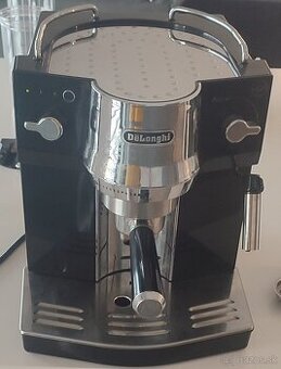 Kávovar DeLonghi