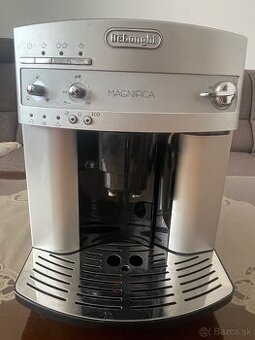 DeLonghi Magnifica ESAM3200.S Espresso kávovar