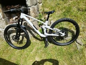 Horsky bicykel carbon celoodpruzeny pneu 29 ram L - 1