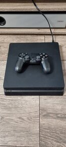 PS 4  + 1 joystick