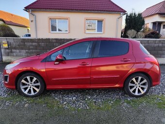 Peugeot 308 1.6 HDI 82kw ročník 2011 s panorámou