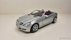 1:18 MERCEDES-BENZ SLK