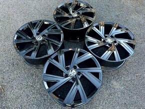 ORIGINAL VW GOLF VIII DISKY 5x112 R18 BLACK - 1