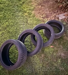 Nokion 225/40 r18 zimne - 1