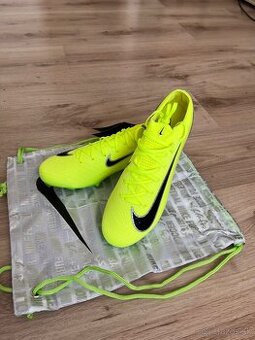 Nike Mercurial Vapor 16