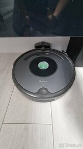 I ROBOT ROOMBA 676 málo používaný - 1