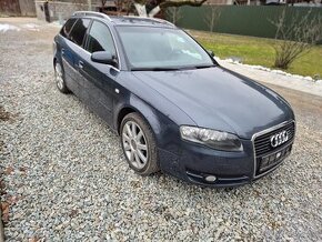 Predám náhradné diely na Audi a4 b7 šedá metalíza.