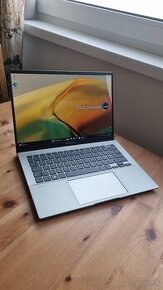 Asus zenbook 14 OLED