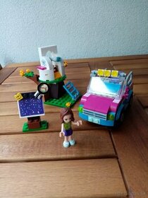 Lego Friends Olívia a prieskumné auto