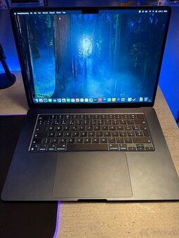 MacBook Air 15” M3 Midnight