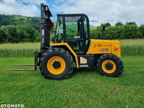 Terénny vysokozdvižný vozík JCB 4X4 JCB 930-4 AKO NOVÝ 2015