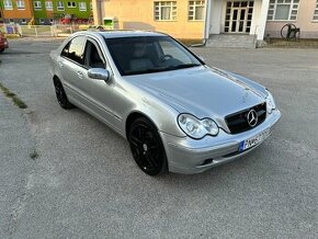 Predám Mercedes-Benz C W203 - 1