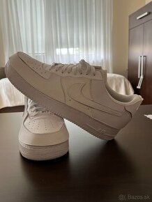 Nike airforce 1F/1