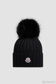 Dámska čiapka Moncler - čierna