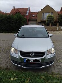 Volkswagen touran 1.9 TDI Diesel rok výroby 2009