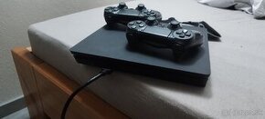 PS4 slim