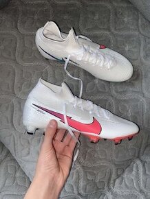 Nike mercurial superfly