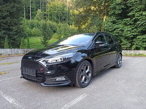 Ford Focus ST Kombi 2.0 EcoBoost Cupra Gti RS