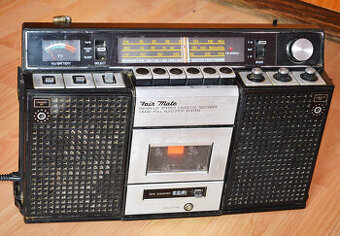 Retro radiomagnetofon Fair Mate