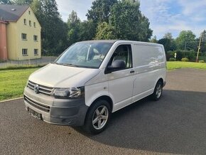 VW T5   2,0 TDI 103 KW   4X4