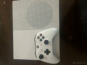 Xbox One S 1TB (Mechanický)