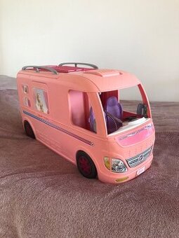 Barbie karavan