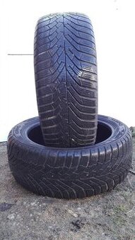 Predám 2 jazdené zimné pneumatiky Kumho Wintercraft 205/45 R