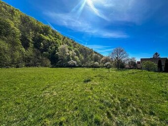 Krásny, rovinatý pozemok v obci Hrabičov (Žarnovica)