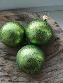 Vianočné ozdoby zelene