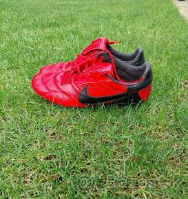 Kopačky NIKE PREMIER III FG- UK-9,eur 44