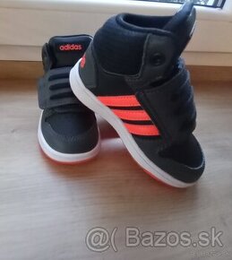 Chlapčenské tenisky značky Adidas