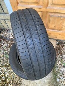 215/60 r16 Michelin - 1